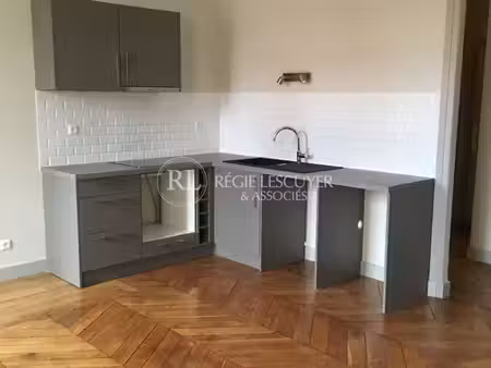 f3 - 43 rue de la charité 69002 lyon