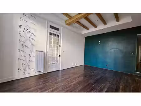 local commercial 2 pieces 47m² -