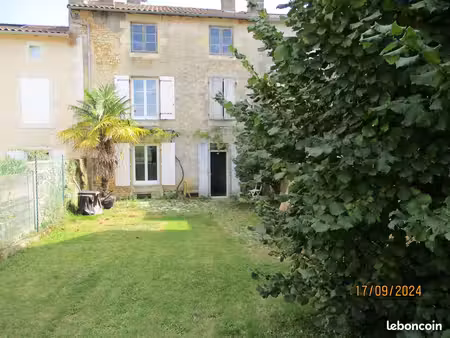 maison 7 pièces 140 m²