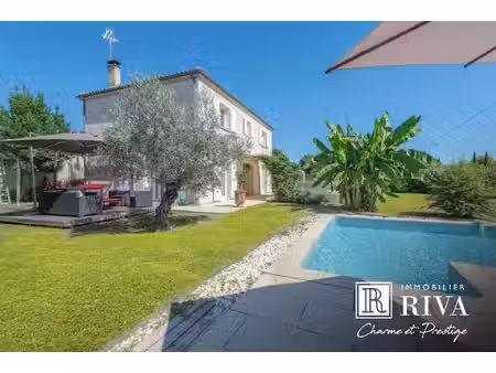 vente maison 7 pièces 193 m² carignan-de-bordeaux (33360)