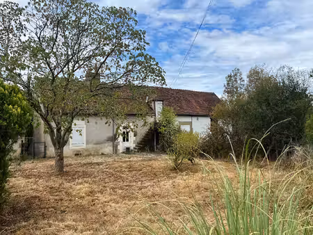 yzeure - aux portes de la ville - fermette à rénover avec grange. terrain