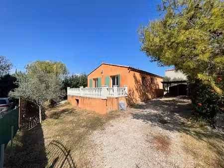 à louer - maison t4 de plain-pied de 82 m² avec jardin