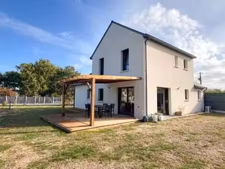 vente maison à mozé-sur-louet (49610) : à vendre / 106m² mozé-sur-louet