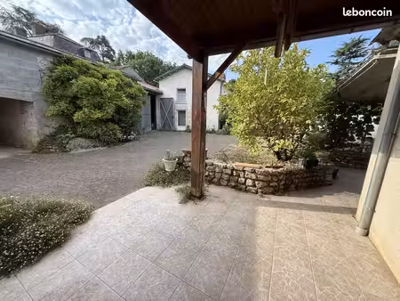 maison 5 pièces 130 m²