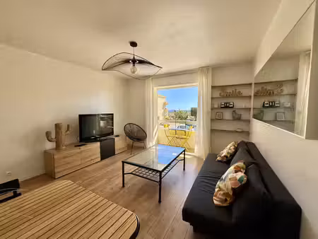 appartement t2 avec vue mer – bandol