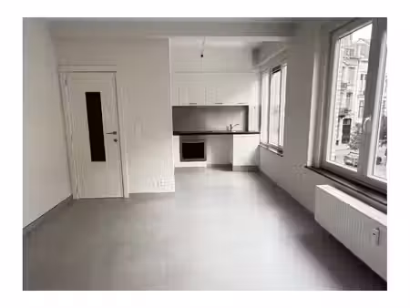 appartement à louer à rue alfred giron 1 ixelles (vbe69969)