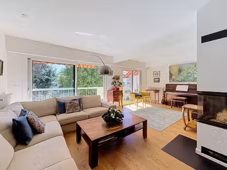 duplex de luxe à vendre dans le quartier glaisins