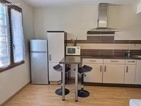 agréable t1 équipé la londe