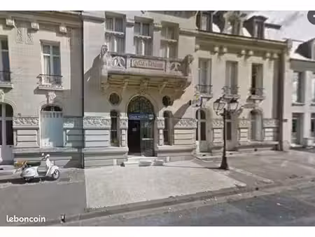 local bureaux 168 m²