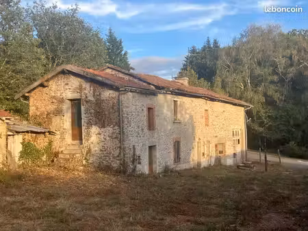 maison à rénover  grange et terrain