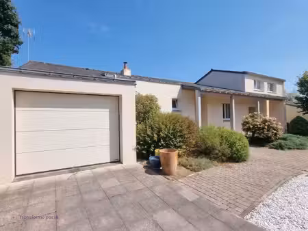 maison familiale de plain-pied - secteur bourg - 5chambres