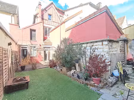 maison de ville avec 4 chambres a sens (89100)