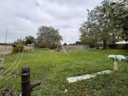 vente terrain aux velluire-sur-vendée (85770) : à vendre / 543m² les velluire-sur-vendée