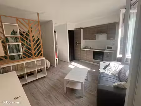studio meublé à ollioules centre-ville - direct particulier