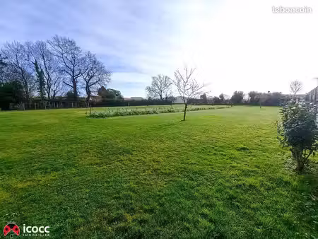 terrain 3 000 m² chateau guibert