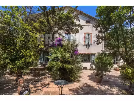 maison de luxe à vendre dans le quartier l'almanarre