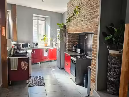 maison de village 143m² avec cour 40m² garage et 4 chambres – coussac-bonneval