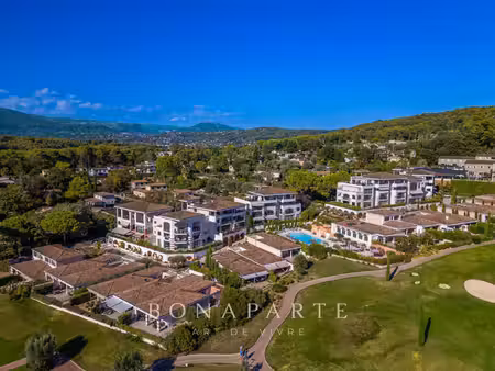 villa de luxe à vendre dans le quartier saint martin-le miracle