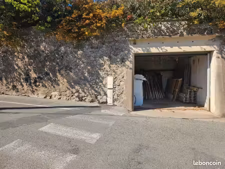 garage 18 m2