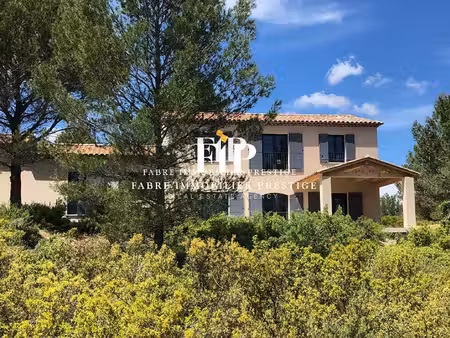 maison de luxe à vendre dans le quartier granettes-jauberte-sainte anne