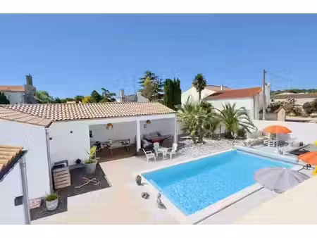 maison de luxe à vendre à breuillet