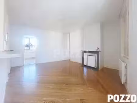 location appartement 2 pièces à honfleur (14600) : à louer 2 pièces / 39m² honfleur