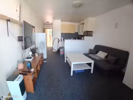 t1 meublé et loué   26 82 m² + loggia fermée + parking + cave – ollioules la baume