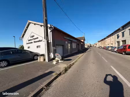 local commercial a louer
