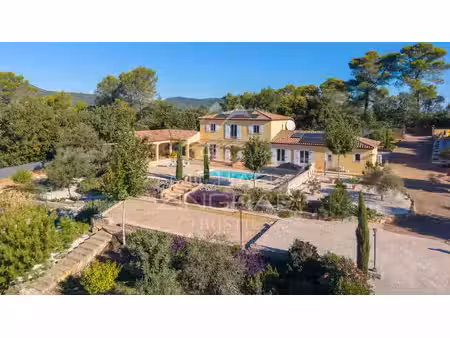 mas à vendre à besse-sur-issole