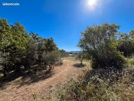 terrain 6 447 m² salernes