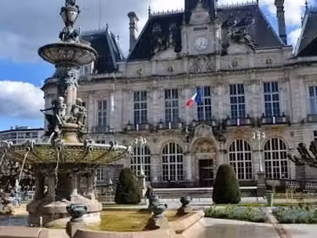 limoges quartier mairie  bureau 25 m² equipee pour profession liberale avec parking