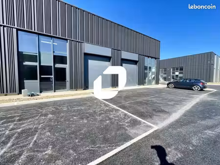 local d'activité 281 m²