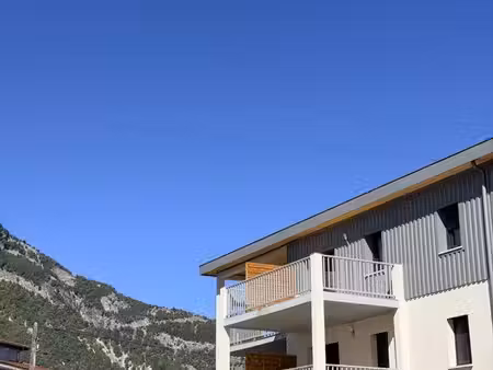 appartement neuf t4 en location