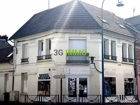 immeuble de rapport en centre-ville de chauny | 5 lots + commerce | rendement attractif