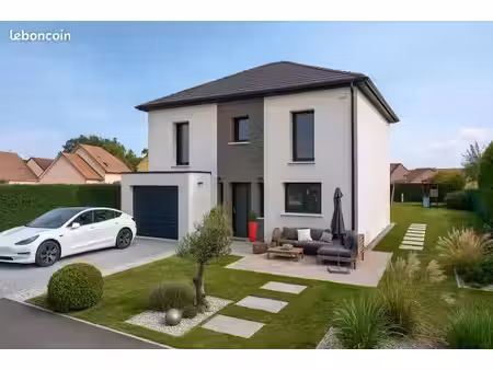 maison 104 m² fayet