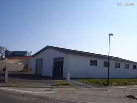 local 300 m² à vendre – terrain 1 516 m² – challans