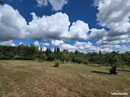 terrain 3 050 m² reillanne