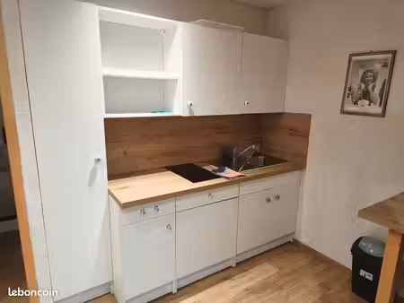 studio avec terrasse à louer