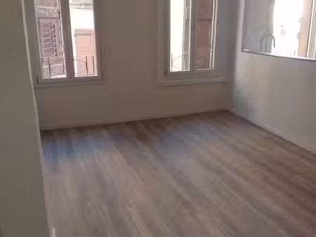 t3 entièrement rénové 76 m² – centre-ville – 670 cc