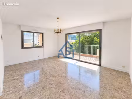 appartement 3 pièces 74 m²