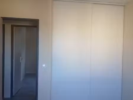 location appartement de 57m2 a peyruis