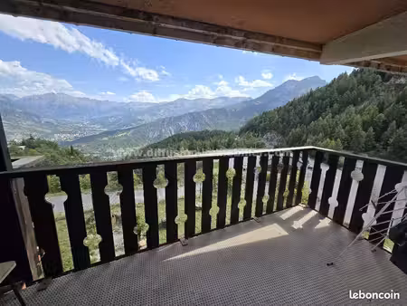 studio 1 pièce 28 m²