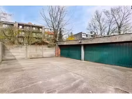 ruime dubbele garagebox gelegen op een gunstige locatie a...