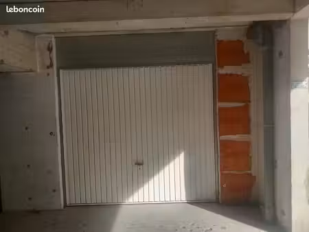 garage à louer 17 m²