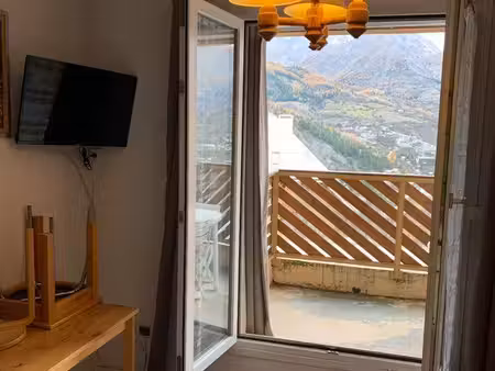 studio meublé allos seignus la flèche d’or