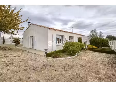 maison 8 pièces 143 m²
