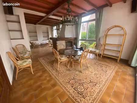 belle maison avec jardin