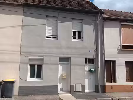 maison constituer de 2 logements 1 f2 et 1f3