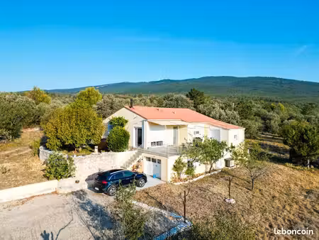 maison 170m2 tout confort  sur terrain isolé en zone naturel  vue imprenable sans vis-à-vi