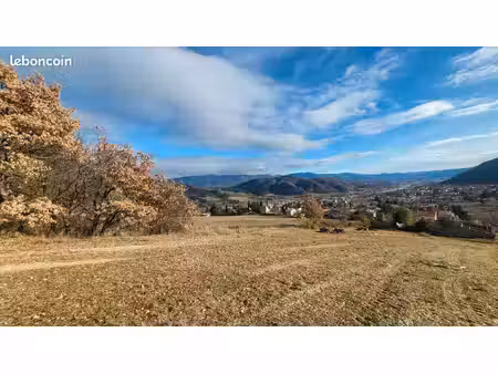 terrain constructible viabilisé 1005m2